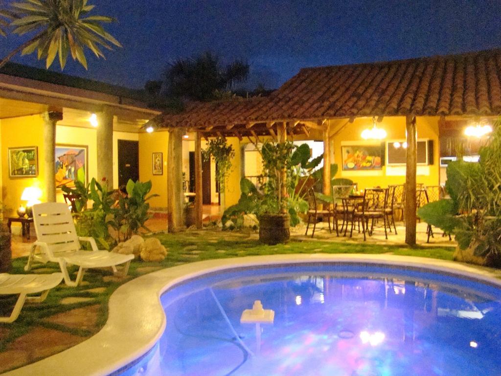 Hotel Colonnade Nicaragua Манагуа Екстер'єр фото