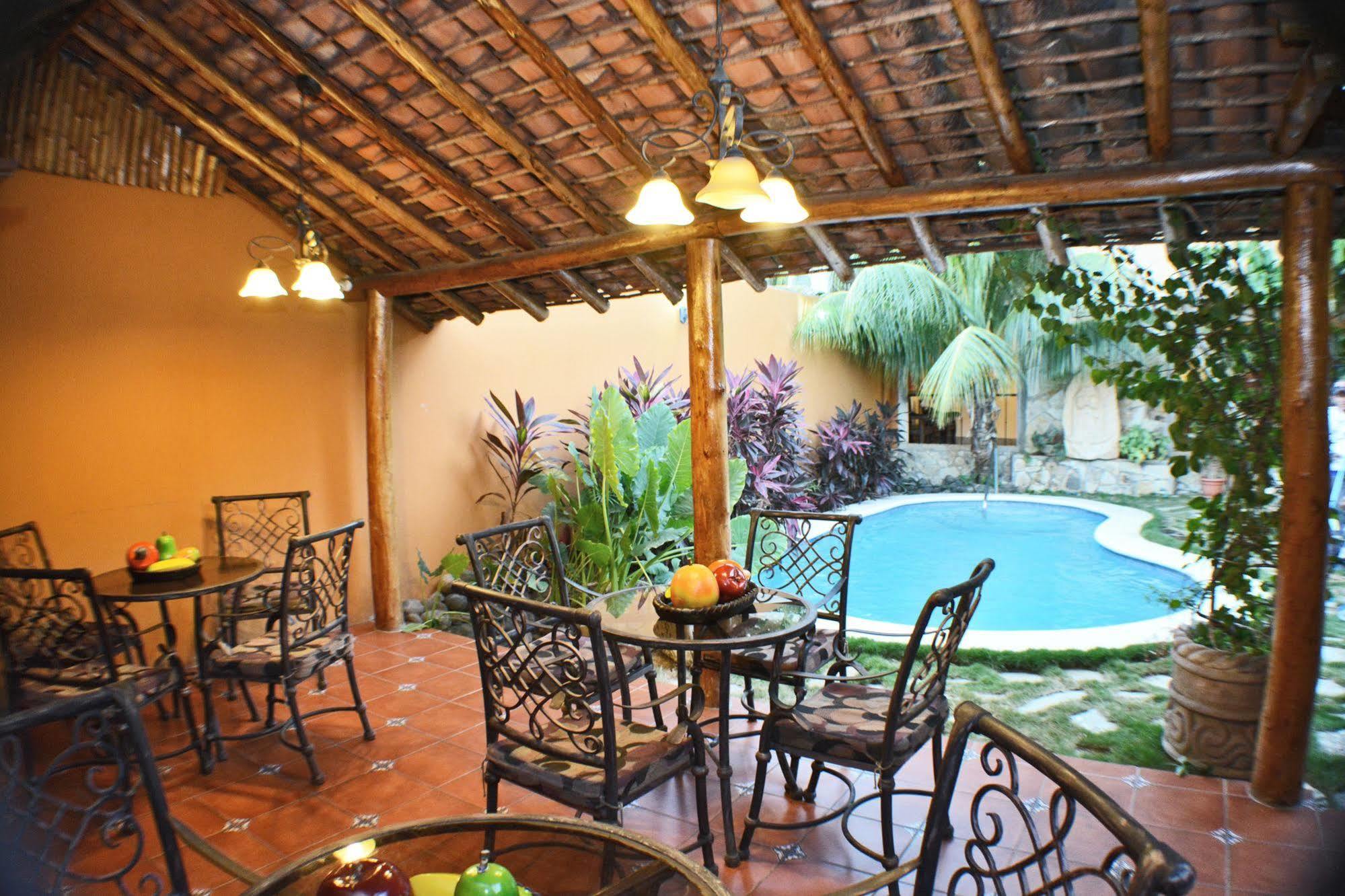 Hotel Colonnade Nicaragua Манагуа Екстер'єр фото
