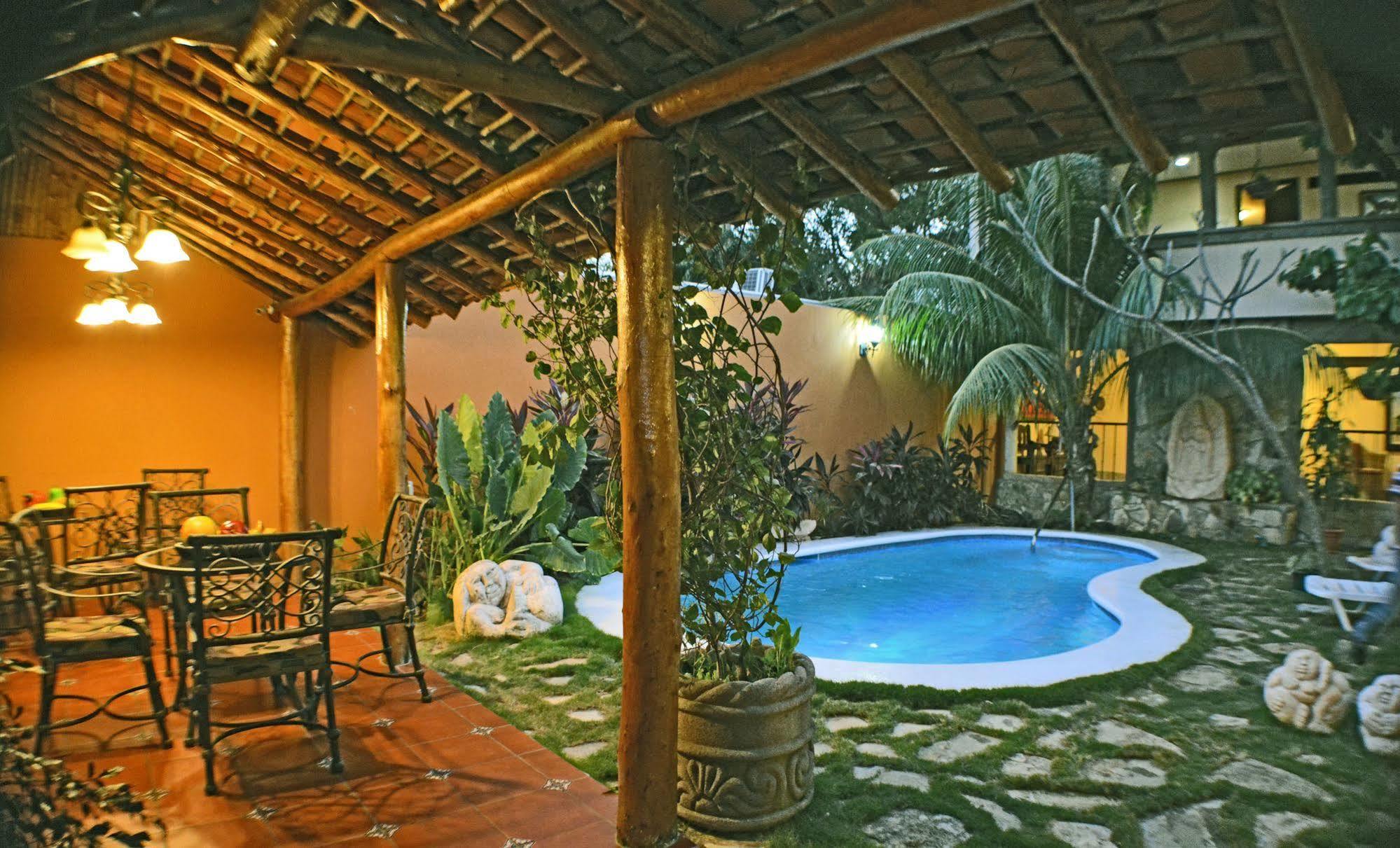 Hotel Colonnade Nicaragua Манагуа Екстер'єр фото
